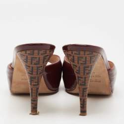 Pre Owned Fendi Burgundy Patent Leather FF Super Star Peep-Toe Slide Sandals Size 40