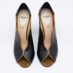 Pre Owned Fendi Black/Olive Green Wave Leather Foldable Heel Peep Toe Pumps Size 37