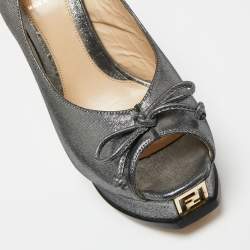 Fendi Metallic Grey Suede Fendista Peep Toe Slingback Platform Sandals Size 38.5