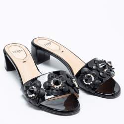 Pre Owned Fendi Black Patent Leather Flower Embellished Open Toe Slide Sandals Size 36