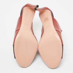 مملوكة مسبقًا Fendi Red/Dark Brown Leather Flowerland Mule Sandals Size 38.5