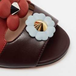 مملوكة مسبقًا Fendi Red/Dark Brown Leather Flowerland Mule Sandals Size 38.5