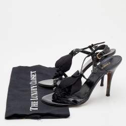 Pre Owned Fendi Black Patent Leather Appliqued Flower T-Strap Sandals Size 37.5