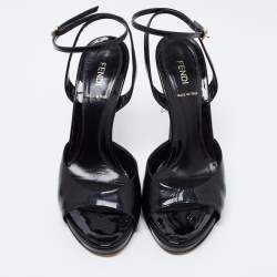 مملوكة مسبقًا صندل فندي جلد لامع أسود كعب زوكينو مقدمة مفتوحة سير كاحل مقاس 39