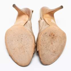 مملوكة مسبقًا Fendi Rose Gold Pleated Leather Slingback Sandals Size 37.5