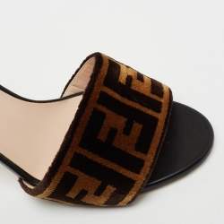 مملوكة مسبقًا Fendi Brown/Black Zucca Velvet Block Heel Slide Sandals Size 38
