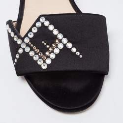 Pre Owned صندل سلايد فندي ساتان أسود مزخرف كريستال مقاس 34