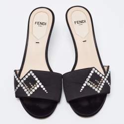 Pre Owned صندل سلايد فندي ساتان أسود مزخرف كريستال مقاس 34