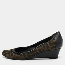 Pre Owned Fendi Tobacco Zucca Canvas Bow Round Toe Wedge Pumps Size 35.5