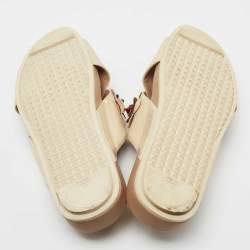 Pre Owned Fendi Beige Patent Leather Flowerland Stud Embellished Slide Sandals Size 39