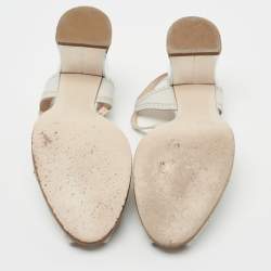 مملوكة مسبقًا Fendi Grey Leather Chameleon T-Strap Sandals Size 38