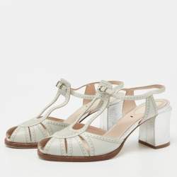 مملوكة مسبقًا Fendi Grey Leather Chameleon T-Strap Sandals Size 38