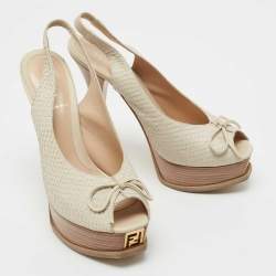 Pre Owned Fendi Light Grey Python Embossed Leather Fendista Bow Slingback Pumps Size 38.5