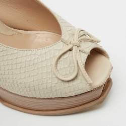 Pre Owned Fendi Light Grey Python Embossed Leather Fendista Bow Slingback Pumps Size 38.5