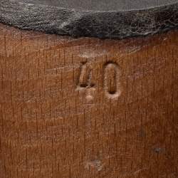 مملوكة مسبقًا Fendi Brown Zucca Canvas And Patent Leather Slide Sandals Size 40