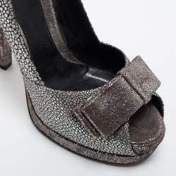 Pre Owned Fendi Silver Textured Fabric Bow Peep Toe Pumps Size 39