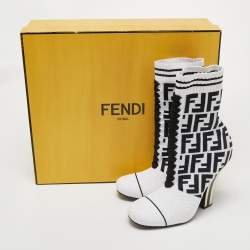 Pre Owned Fendi White/Black Knit Fabric Rockoko Ankle Boots Size 37