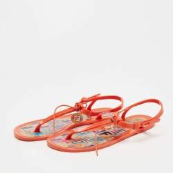 Pre Owned Fendi Orange Rubber Logo Charm Sunny Thong Flat Sandals Size 40
