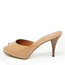Fendi Beige Patent Leather Zucca Print Heel Peep Toe Slide Sandals Size 39