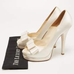 Pre Owned Fendi White Satin Deco Bow Peep Toe Platform Pumps Size 39
