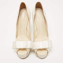Pre Owned Fendi White Satin Deco Bow Peep Toe Platform Pumps Size 39