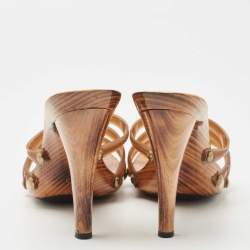 Pre Owned Fendi Brown Rubber Slide Sandals Size 39