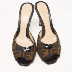 Fendi Brown/Black Zucca Canvas and Patent Leather Slide Sandals Size 39