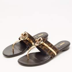 Pre Owned Fendi Brown/Gold Zucca Canvas and Patent Leather Buckle Thong Slide Flats Size 39