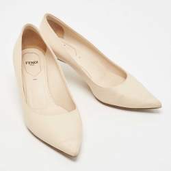 Pre Owned Fendi Beige Leather Pointed Toe Pumps Size 36