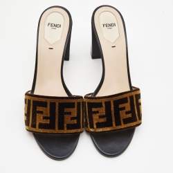 Pre Owned Fendi Brown Velvet FF Logo Slide Sandals Size 40