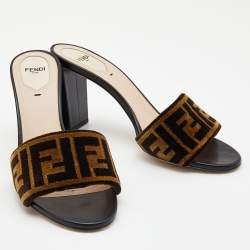 Pre Owned Fendi Brown Velvet FF Logo Slide Sandals Size 40