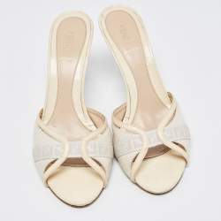 Pre Owned Fendi Two Tone Leather and Zucca Canvas Slide Sandals Size 40