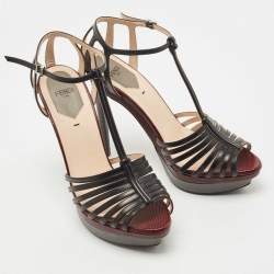 مملوكة مسبقًا Fendi Black Leather Strappy T-Bar Platform Sandals Size 39