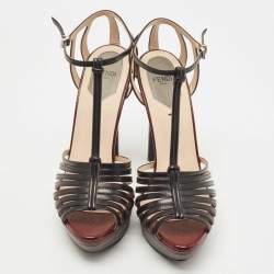 مملوكة مسبقًا Fendi Black Leather Strappy T-Bar Platform Sandals Size 39