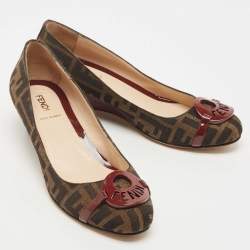 Pre Owned Fendi Burgundy/Brown Patent Leather and Tobacco Zucca Canvas Logo Plate Wedge Pumps Size 37.5