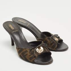 مملوكة مسبقًا Fendi Brown Zucca Canvas and Leather Bow Slides Size 36
