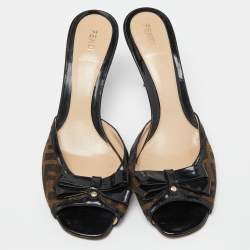 Fendi Brown/Black Zucca Canvas and Patent Leather Slide Sandals Size 40.5