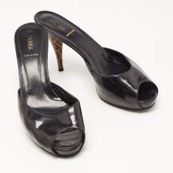 Pre Owned Fendi Black Patent Leather Peep Toe Platform Slide Sandals Size 39