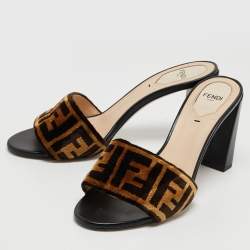 Pre Owned Fendi Brown/Beige Zucca Velvet Slide Sandals Size 39
