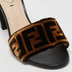 Pre Owned Fendi Brown/Beige Zucca Velvet Slide Sandals Size 39