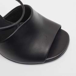 Pre Owned Fendi Black Leather Fendi First Slide Sandals Size 37