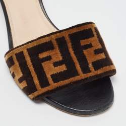 Pre Owned Fendi Brown/Black FF Velvet and Leather Slide Sandals Size 36.5
