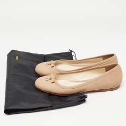 مملوكة مسبقًا Fendi Beige Leather Ballet Flats Size 38.5