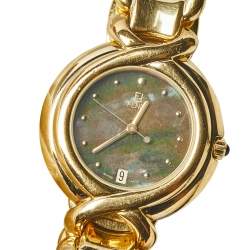 Pre Owned Fendi Mother of Pearl Gold Tone Stainless Steel 700G Women's Wristwatch 35 mm