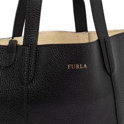 Pre Owned حقيبة فورلا جلد محبب أسود صغيرة