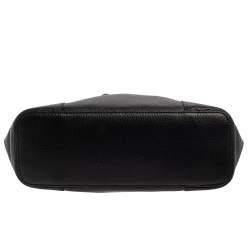 Pre Owned حقيبة فورلا جلد محبب أسود صغيرة