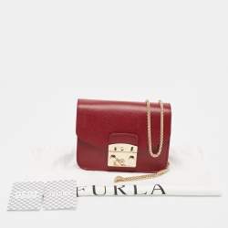 مملوكة مسبقًا Furla Dark Red Leather Mini Metropolis Crossbody Bag