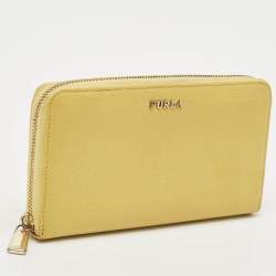 Pre Owned Furla Yellow Leather Zip Continental Wallet