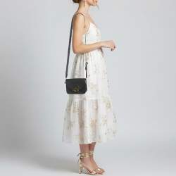 Pre Owned حقيبة كروسبودي فورلا ميتروبوليس صغيرة مضغوطة من الجلد الأسود المنسوج