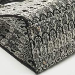 مملوكة مسبقًا حقيبة يد فورلا كبيرة قماش جاكار مطبوع أسود/رمادي حقيبة فرصة